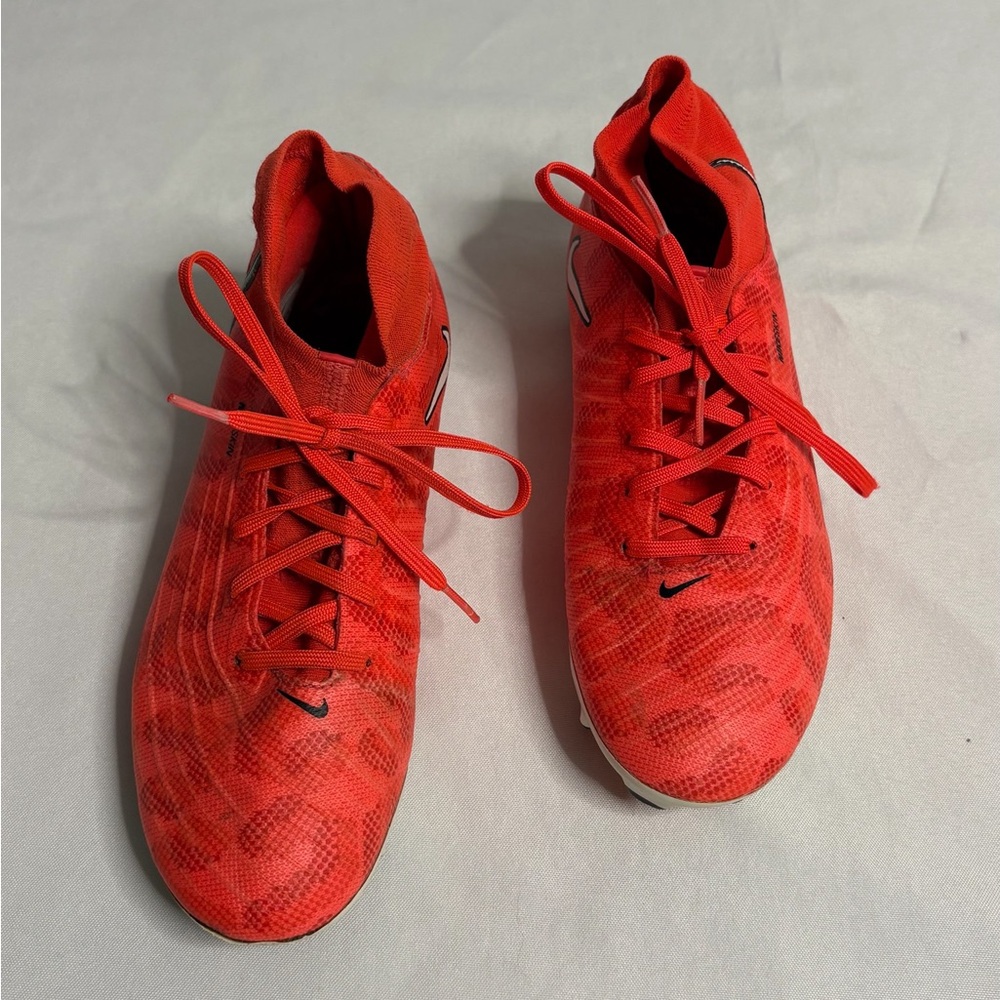 Nike Women's Red Soccer Cleats